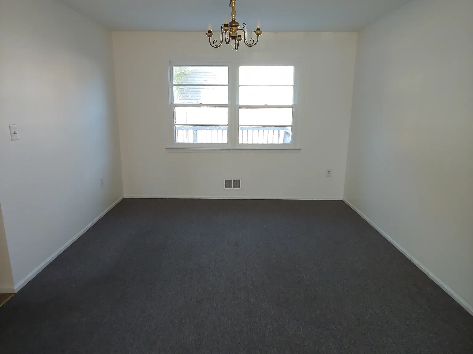 4 bed, 2.5 bath, 2012 sqft, $3,550 — Photo 4