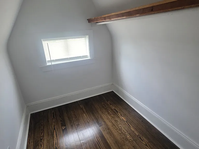 844 Forest St — Photo 35
