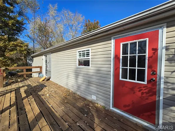 19050 Sikes Rd, Sainte Genevieve, MO 63670