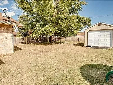 3109 Longleaf Dr Photo 1