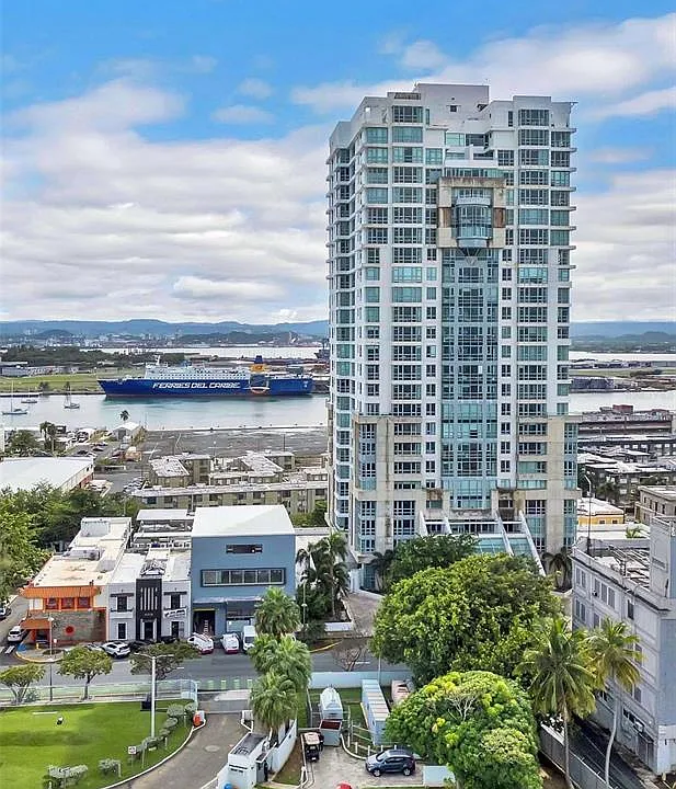 404 Constitucion Ave #1904