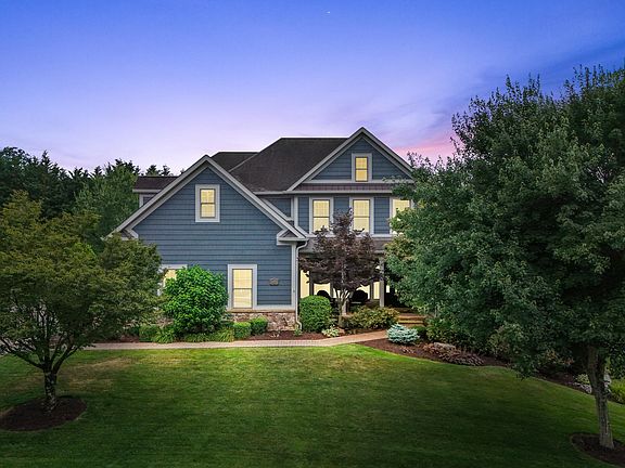 2nd image of 2432 Crescent Lake Pl