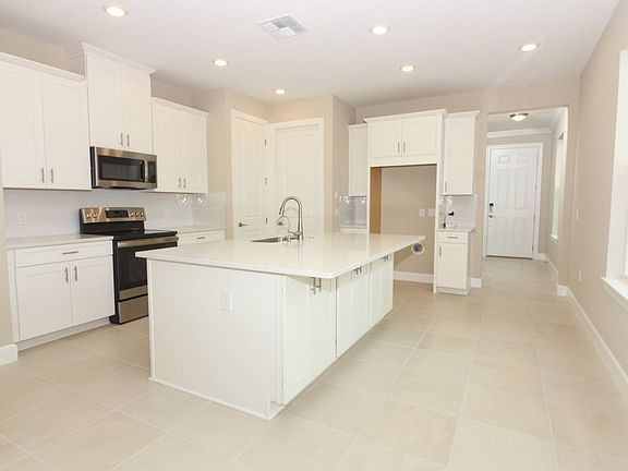 4th image of 1034 Umbria Dr