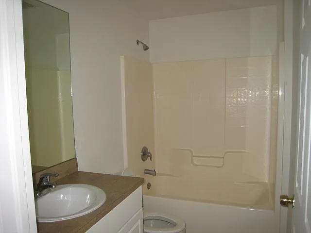1123 Ichabod Ave S — Photo 9