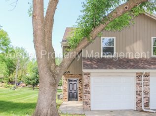 305 NE Cedar Ct, Blue Springs, MO 64014