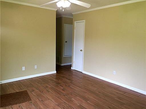4th image of 2620 W Angela Cir