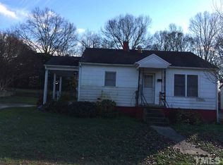 212 E 9th St, Siler City, NC 27344
