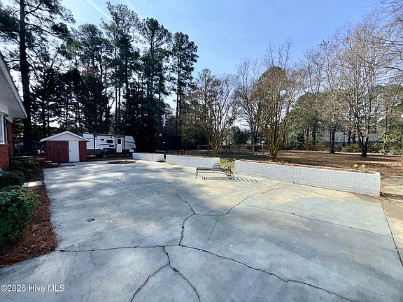 5th image of 13400 Sycamore Lane