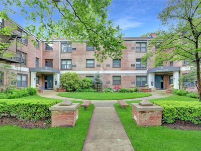 2 Terrace Circle #2C, Great Neck, NY, 11021