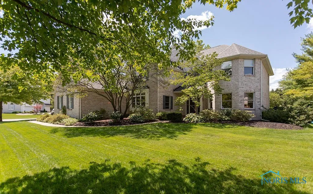 4611 Country Walk Ln photo 1