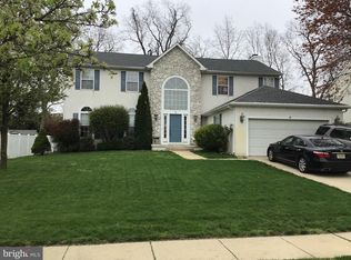 33 Albany Rd, Marlton, NJ 08053