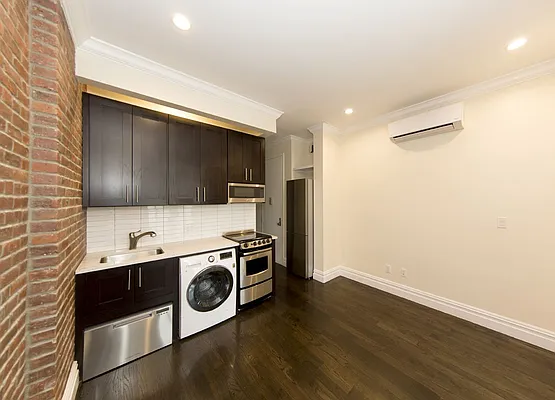 Rented by REAL New York | media 17