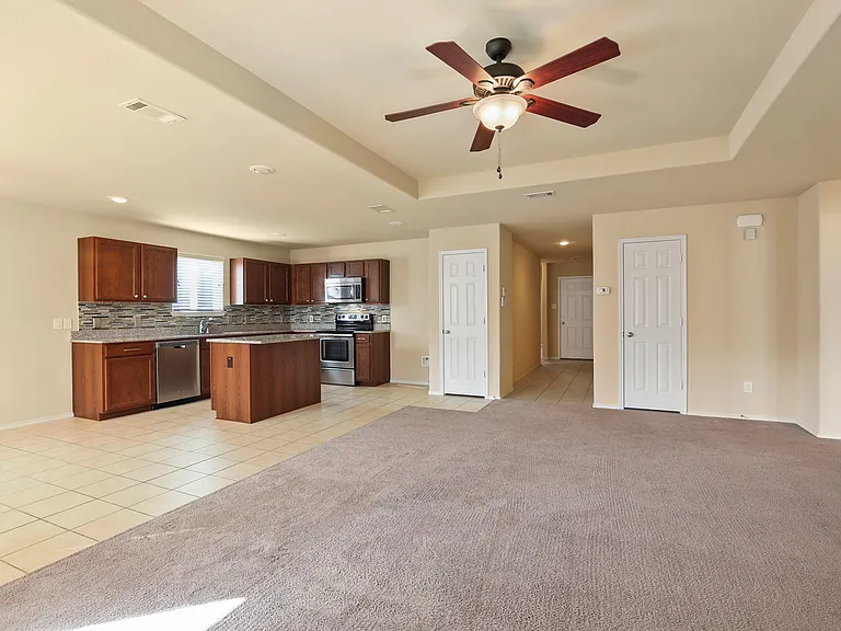 1433 Willoughby Way — Photo 26