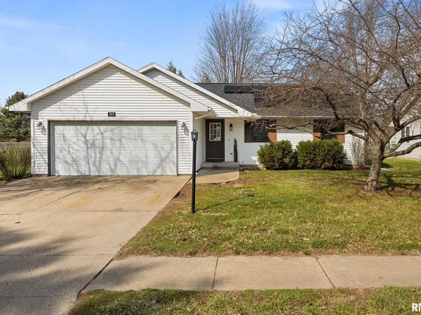 105 N Louise St, Chillicothe, IL 61523