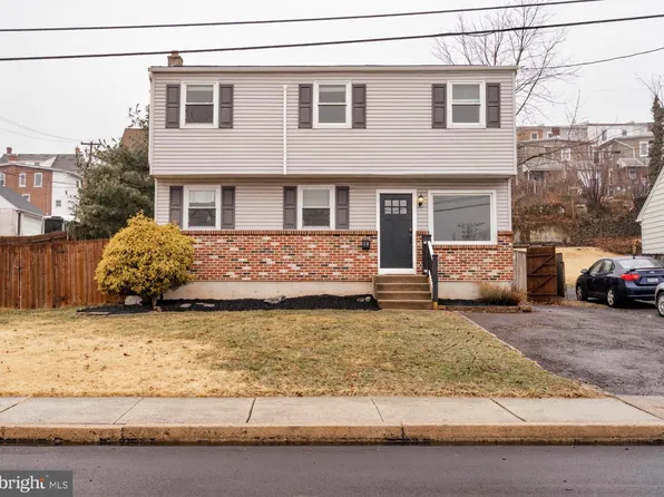 30 S 2nd St, Perkasie, PA 18944