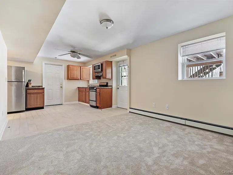 10 Jennifer Ln — Photo 8