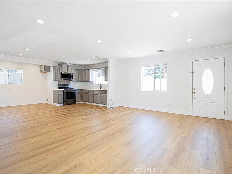10531 Greenburn Ave — Photo 15