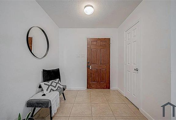 4th image of 18334 Fair Grange Ln