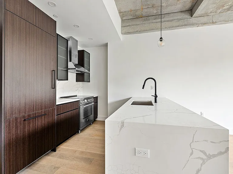 228 Vanderbilt Ave #3C — Photo 3