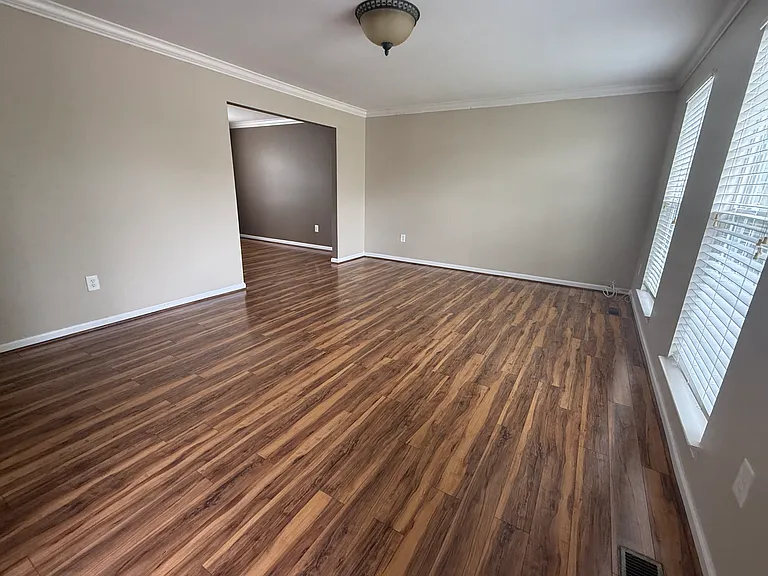 7726 Heathers Ln — Photo 47