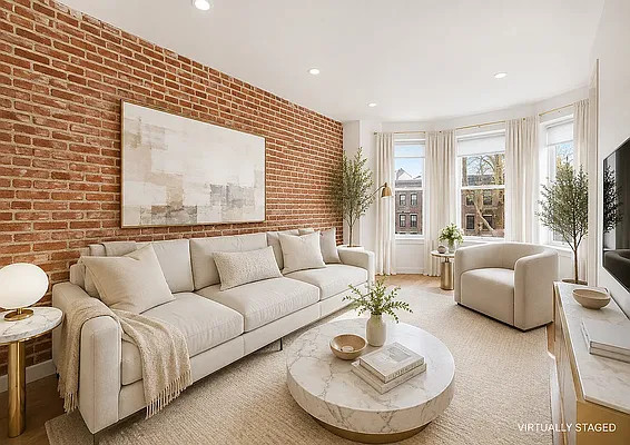 Living room, photo 1