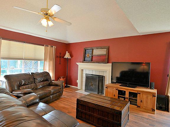 5th image of 4002 Hazelwood Dr