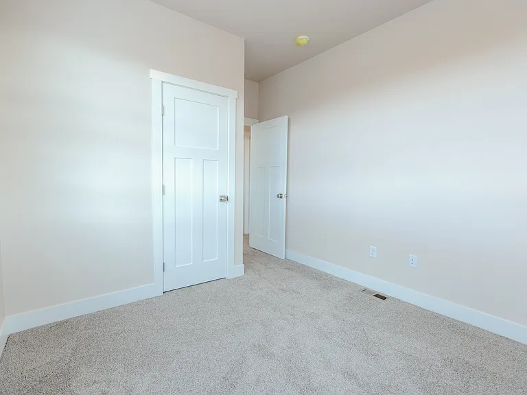 Pomona Park Townhomes — Photo 26