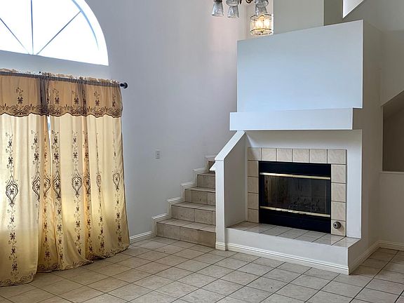 4th image of 1705 W 144th St #A