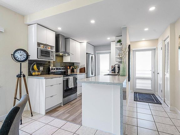 5th image of 3401 Spanish Trl APT 255