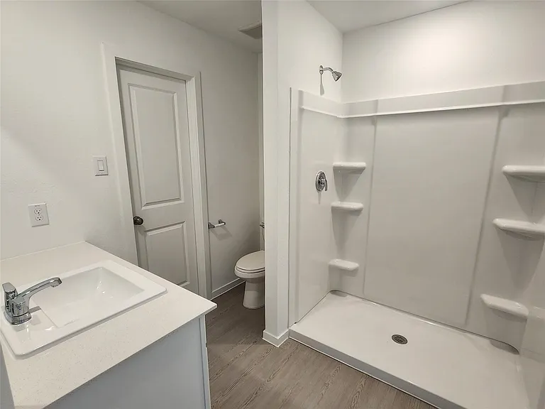 929 Capracotta Dr — Photo 13