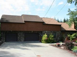 72 Alexander Dr, Morgantown, WV 26508