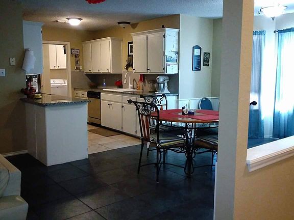 Kitchen/dining