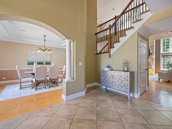 Beautiful Grand Entry