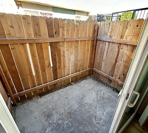 5th image of 4328 48th St APT 1