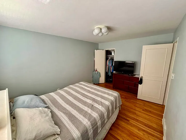 25707 Woodward Ave #207 — Photo 2