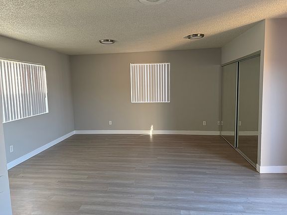 4th image of 12700 Oxford Ave #225