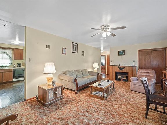 5th image of 643 Minisink Tpke