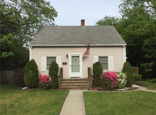 97 Knotty Oak Rd, Coventry, RI 02816