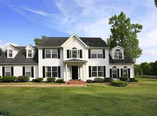 153 Deerview Rd, Keswick, VA 22947