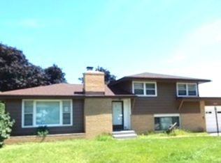 814 Horseshoe Dr, Joliet, IL 60435