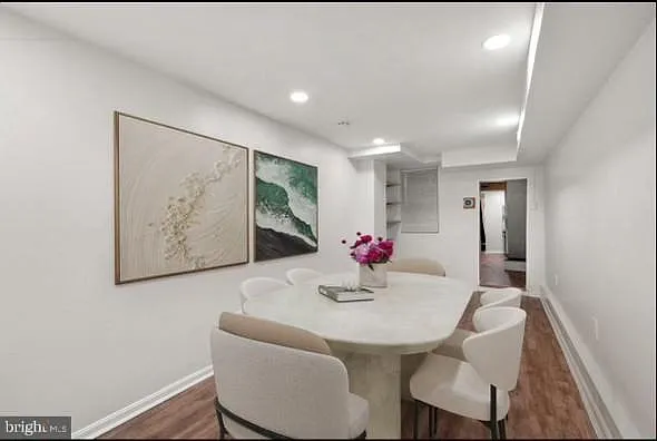 321 S Castle St — Photo 11