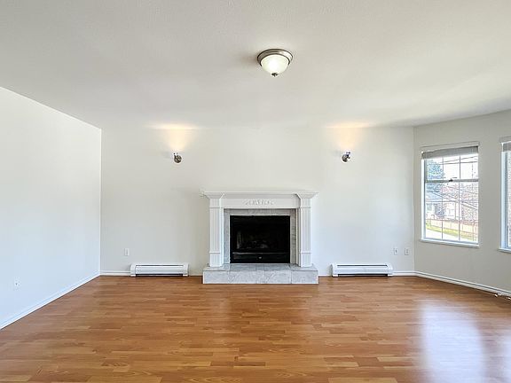 5th image of 11942 99th Ave