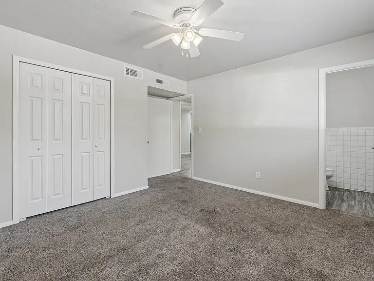 Terraces at Nichols Hills Renovated Two-Bedrooms — Photo 29