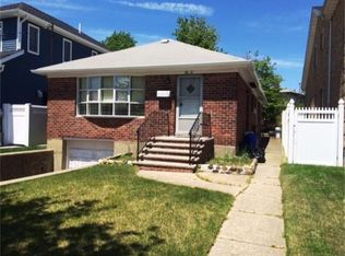 160-31 23rd Ave, Flushing, NY 11357