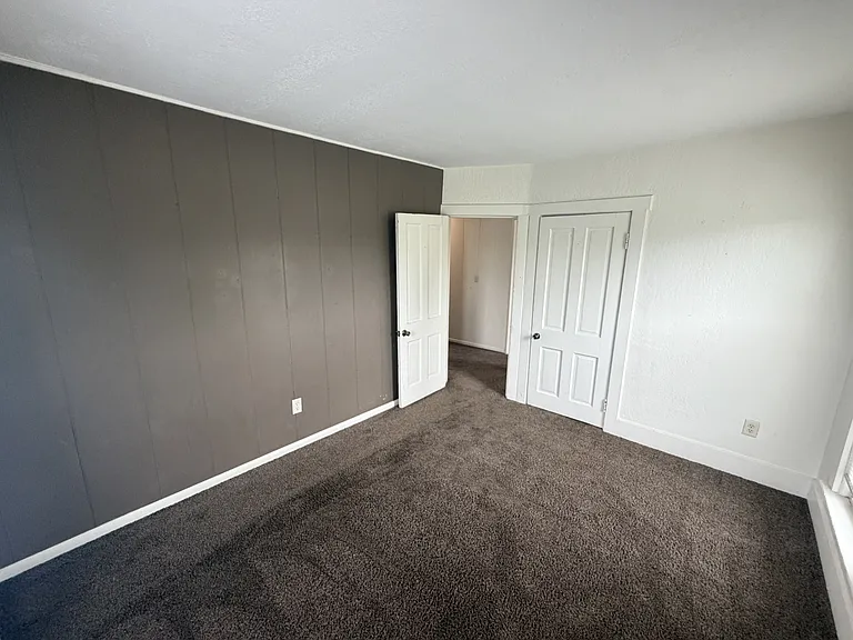 832 1/2 Rush Ave — Photo 14