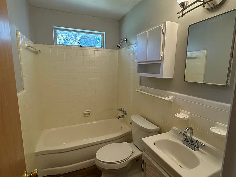 1143 Lakewood Dr — Photo 16