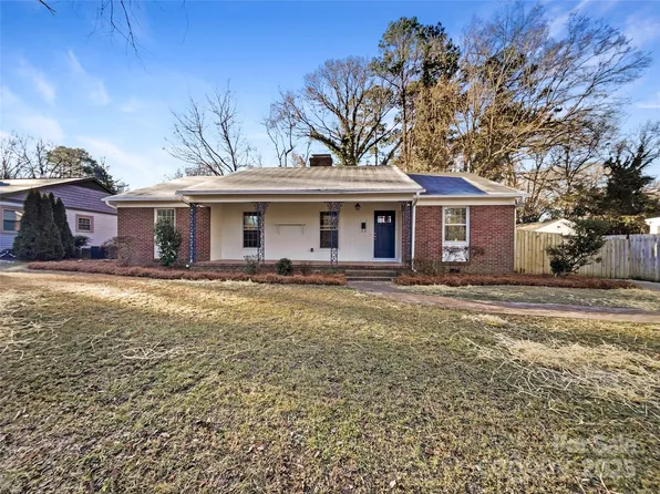1005 Woodland Dr, Gastonia, NC 28054