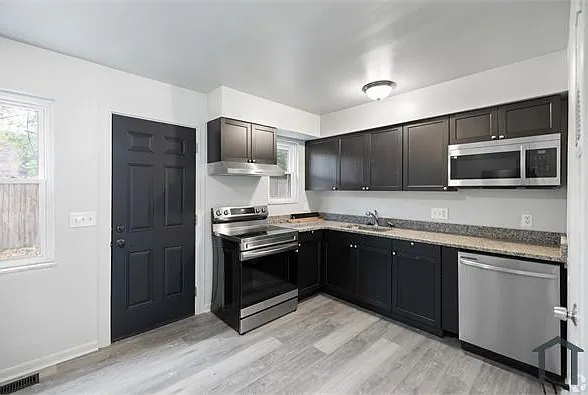 3515 W Siebenthaler Ave #7 — Photo 15