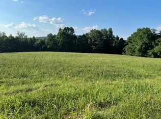 17 Amonett Cir, Byrdstown, TN 38549