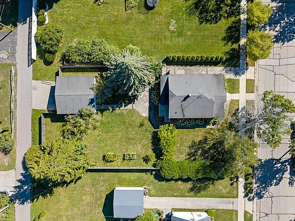 3rd image of 1114 Quincy St